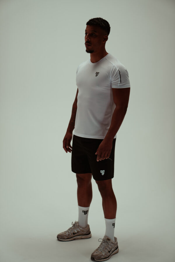 Essential Seamless T-shirt